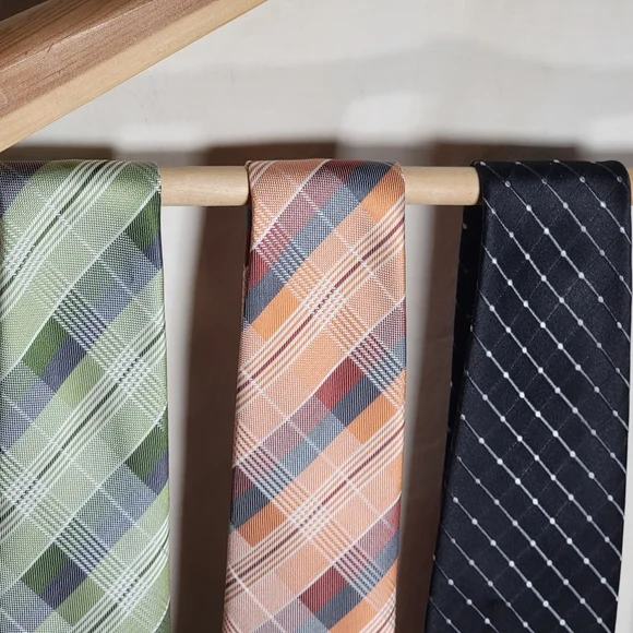 5 Geoffrey Beene ties black silver green brown tan in combos and styles